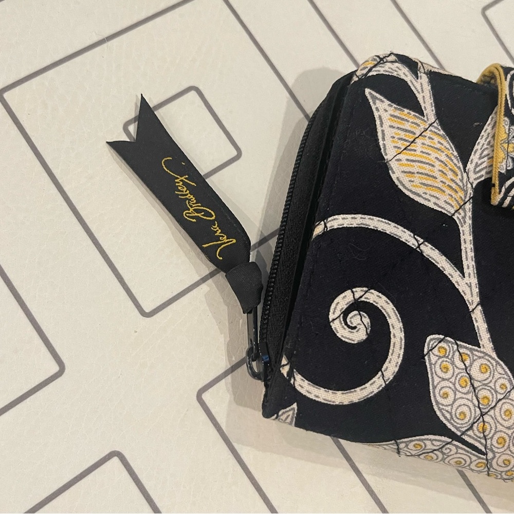 Vera Bradley Small Wallet - Picture 3 of 8